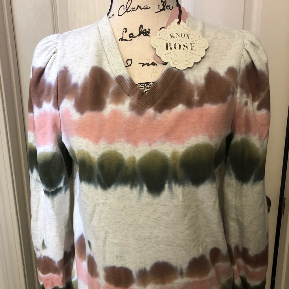Knox Rose Long Sleeve Sweater